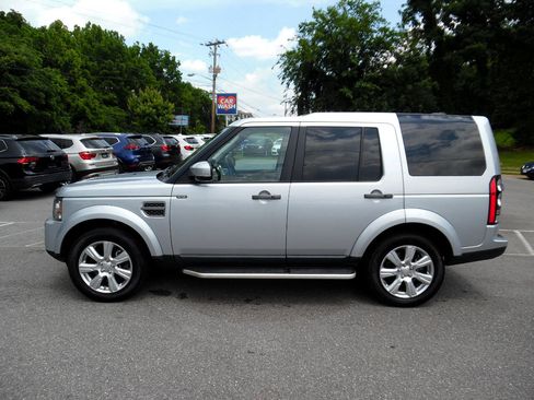 Used 2015 Land Rover LR4 HSE image 2