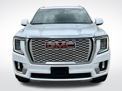 Used 2023 GMC Yukon Denali AWD/4WD image 2