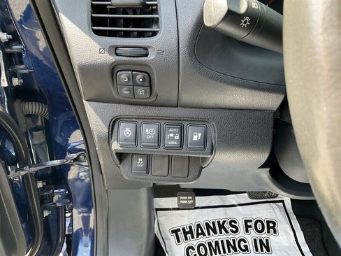 Used 2017 Nissan Leaf SV image 16