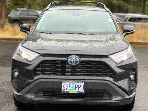 Used 2024 Toyota RAV4 AWD Hybrid image 8