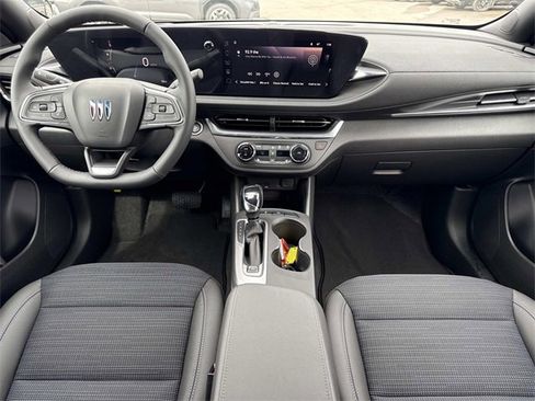 New 2026 Buick Envista Preferred image 18