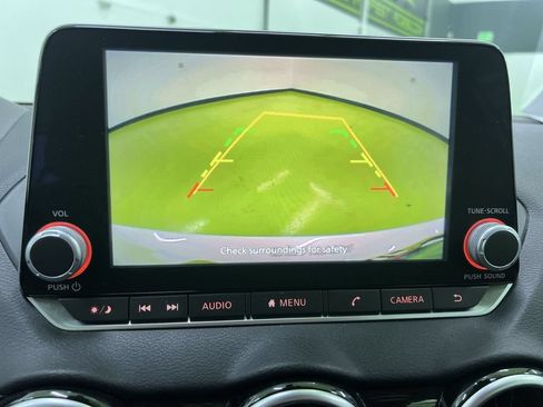 Used 2024 Nissan Sentra SV FWD image 22