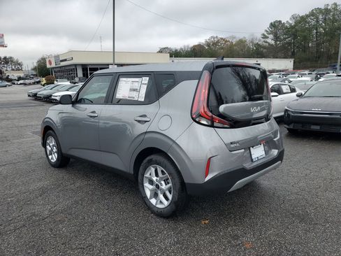 New 2025 Kia Soul LX image 4