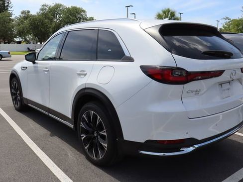 Used 2024 MAZDA CX-90 Plug-In Hybrid w/ Premium Pkg AWD/4WD image 3