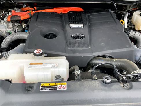 Used 2024 Toyota Tundra TRD Pro AWD/4WD image 32
