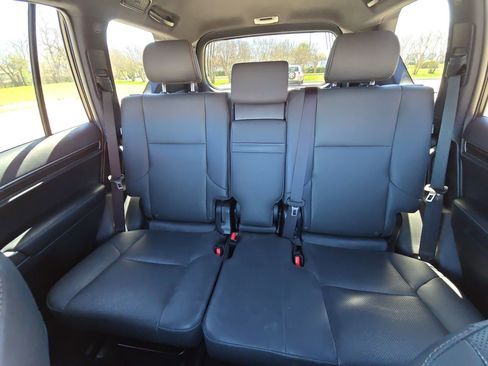 Used 2023 Lexus GX 460 Premium w/ Premium Package image 22