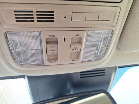 Used 2022 Honda CR-V EX-L image 29