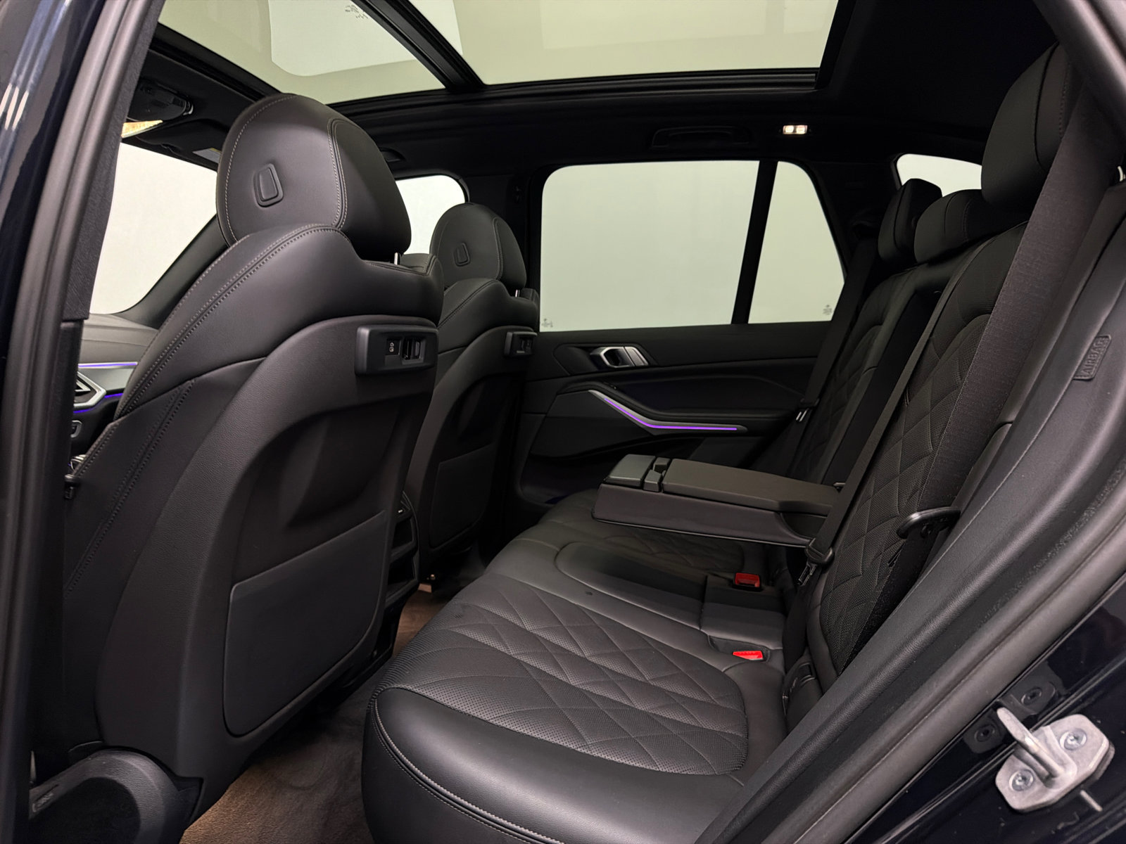 Used 2023 BMW X5 xDrive40i w/ M Sport Package AWD/4WD image 20