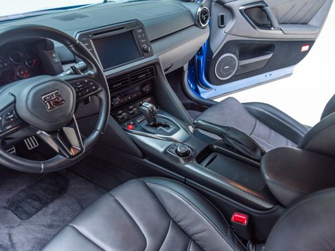 Used 2021 Nissan GT-R Premium AWD/4WD image 44