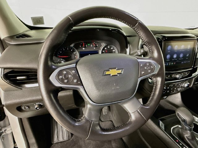 Used 2021 Chevrolet Traverse LT AWD/4WD image 2