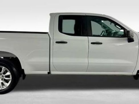 Used 2022 Chevrolet Silverado 1500 Custom image 10