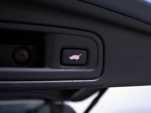 Used 2022 Honda Pilot TrailSport image 12