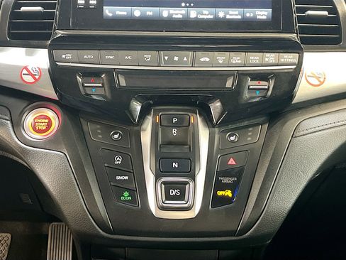 Used 2025 Honda Odyssey EX-L image 16