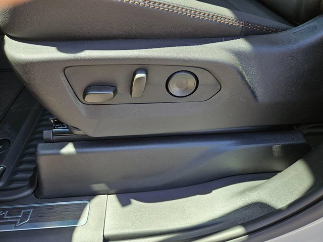 New 2026 GMC Sierra 2500 AT4 w/ Max Trailering Package AWD/4WD image 28