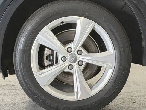 Used 2020 Audi Q5 2.0T Premium Plus w/ Premium Plus Package image 8