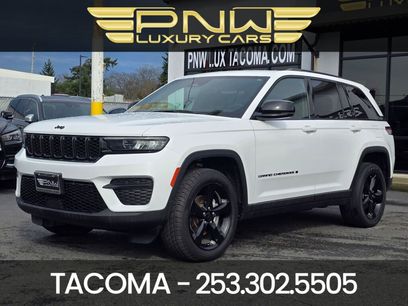 Used 2023 Jeep Grand Cherokee Altitude