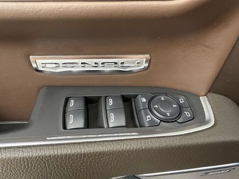 Used 2024 GMC Sierra 1500 Denali w/ Denali Reserve Package AWD/4WD image 15