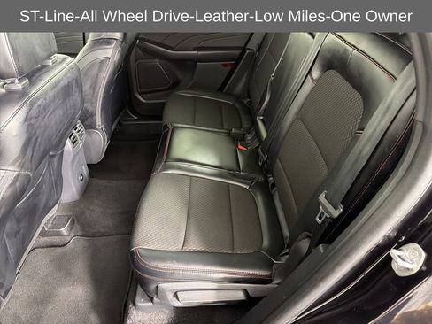 Used 2025 Ford Escape ST-Line image 18