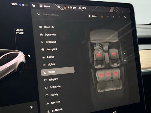 Used 2021 Tesla Model Y Long Range image 48