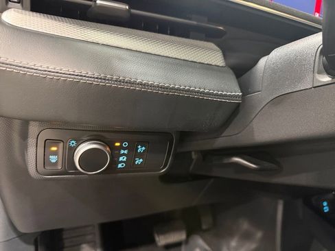 Used 2021 Ford Mustang Mach-E Select image 38