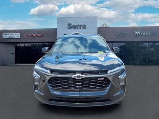 Used 2025 Chevrolet Trax RS w/ Driver Confidence Package FWD video 2
