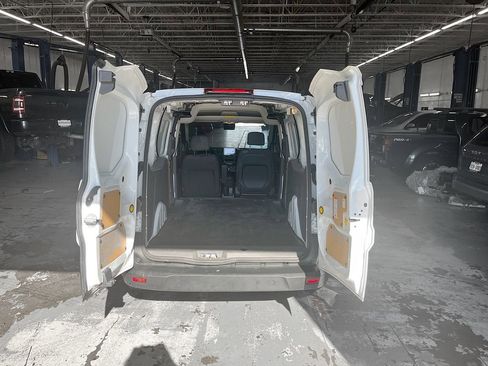 Used 2023 Ford Transit Connect XL FWD image 22
