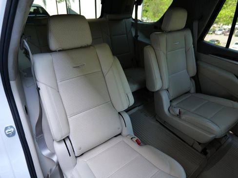 Used 2025 Cadillac Escalade Sport Platinum w/ LPO, Floor Liner Package AWD/4WD image 42