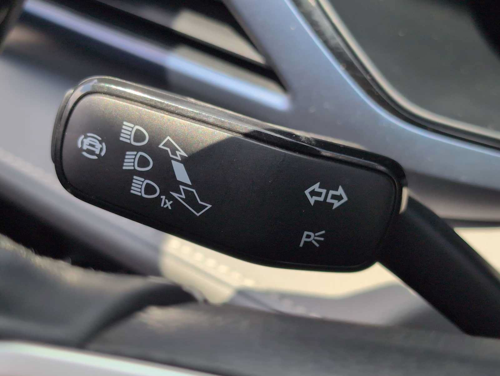 Used 2024 Volkswagen Taos SE FWD image 26