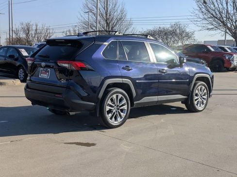 Used 2024 Toyota RAV4 XLE Premium image 6