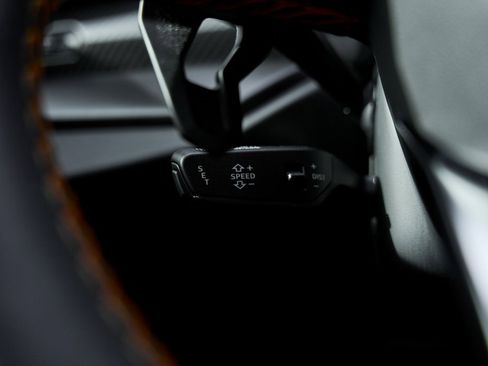 Used 2022 Lamborghini Urus image 58