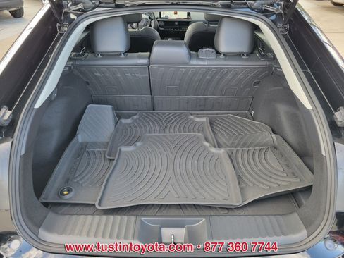 Used 2026 Toyota Prius Plug-In Hybrid image 13