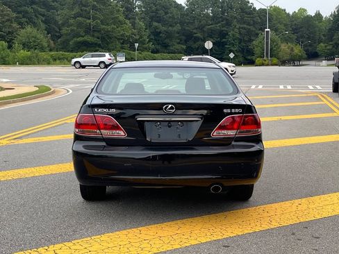 Used 2005 Lexus ES 330 w/ Preferred Accessory Pkg FWD image 5