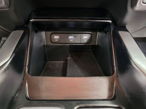 Used 2023 Kia Sorento LX FWD image 17