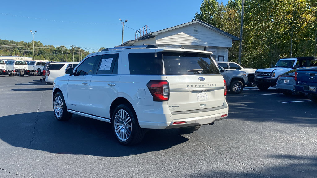Used 2024 Ford Expedition Platinum AWD/4WD image 7