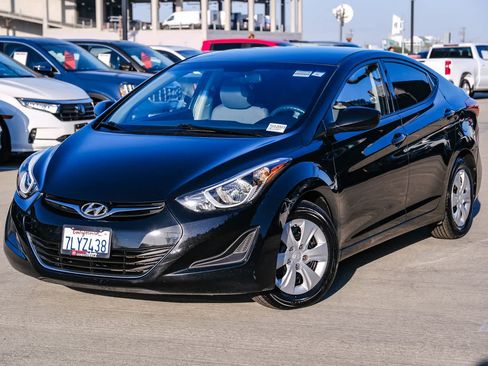 Used 2016 Hyundai Elantra SE FWD image 1