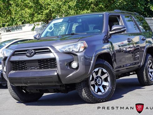 Used 2020 Toyota 4Runner TRD Off-Road Premium w/ Moonroof Package AWD/4WD image 9