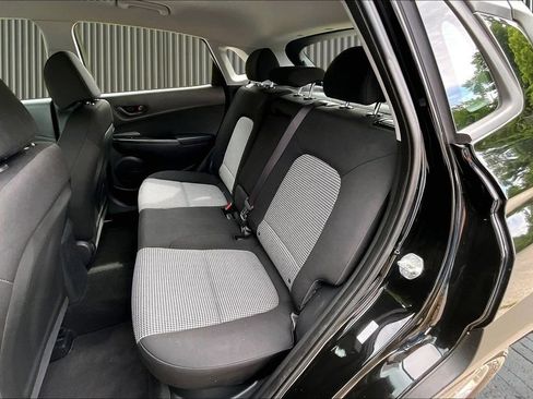 Used 2022 Hyundai Kona SE w/ Cargo Package FWD image 26