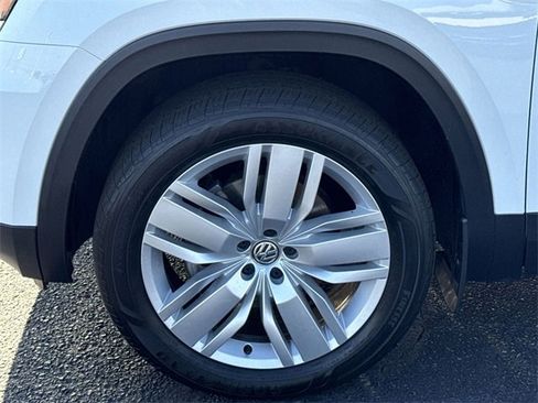 Used 2019 Volkswagen Atlas SE w/ Panoramic Sunroof Package image 23