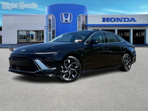 Used 2025 Hyundai Sonata SEL image 2