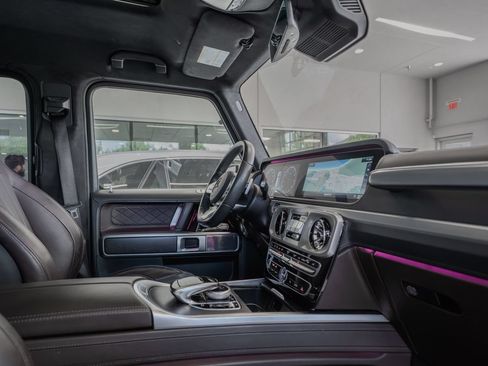 Used 2023 Mercedes-Benz G 550 image 17