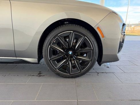 Used 2023 BMW 740i 740i w/ Executive Package image 13