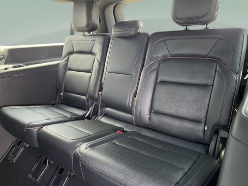 New 2026 Lincoln Navigator L Black Label AWD/4WD image 22
