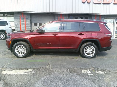 Used 2022 Jeep Grand Cherokee L Laredo w/ Luxury Tech Group I AWD/4WD image 11