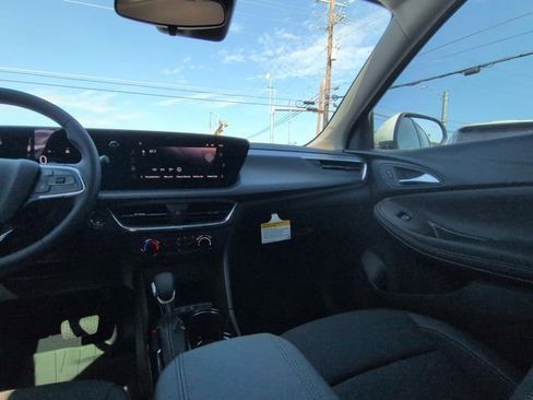 New 2026 Buick Encore GX Preferred image 3