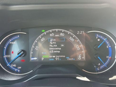 Used 2025 Toyota RAV4 LE AWD/4WD image 20