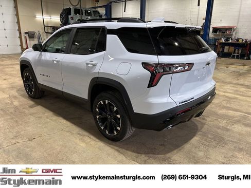 New 2026 Chevrolet Equinox RS w/ Convenience Package III AWD/4WD image 10
