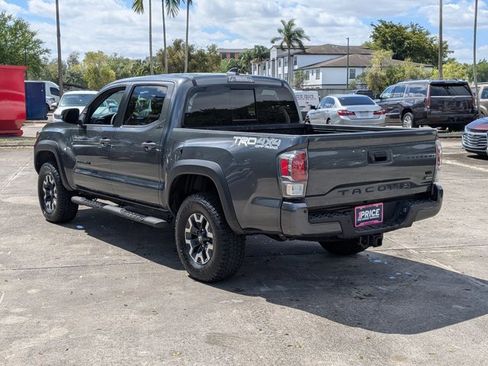 Used 2023 Toyota Tacoma TRD Off-Road w/ TRD Premium Off Road Package image 8