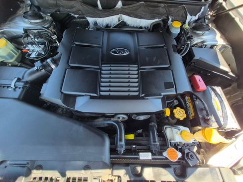 Used 2011 Subaru Outback 3.6R Limited w/ PWR Moonroof Pkg AWD/4WD image 33