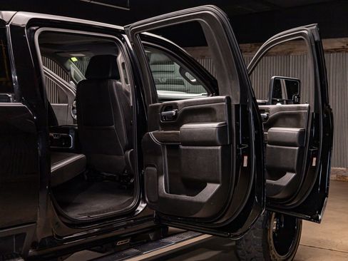 Used 2021 Chevrolet Silverado 2500 LTZ w/ Z71 Chrome Sport Edition image 29