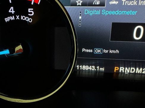 Used 2019 Ford F250 Platinum w/ FX4 Off-Road Package AWD/4WD image 61